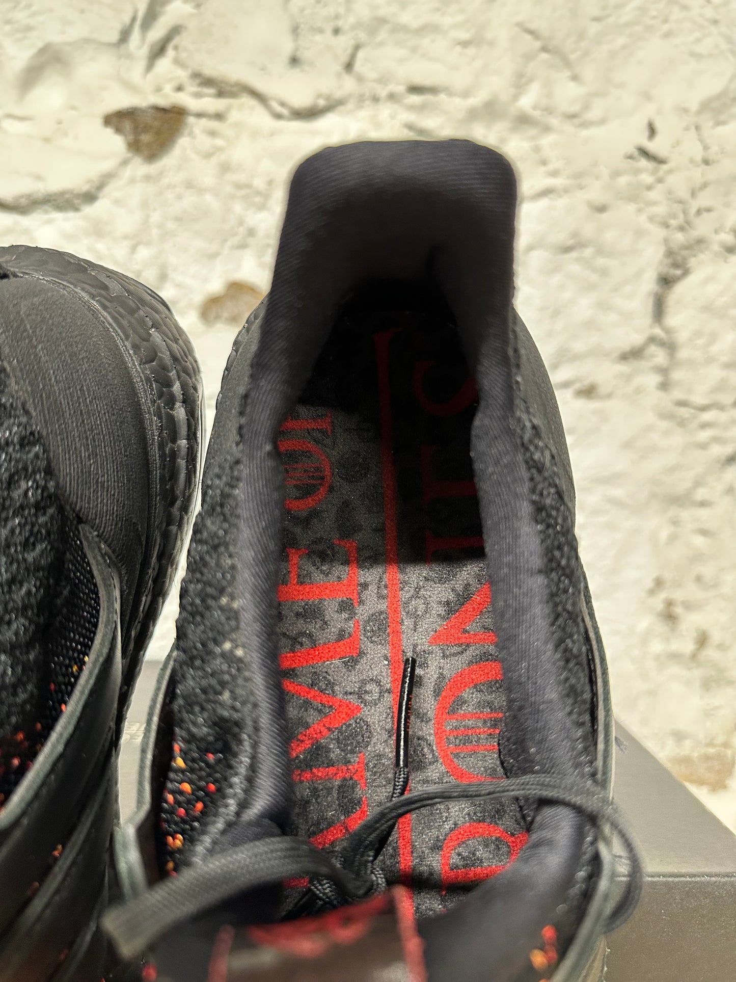 Adidas Ultraboost 4.0 Game of Thrones Targaryen Dragons Sz 10.5