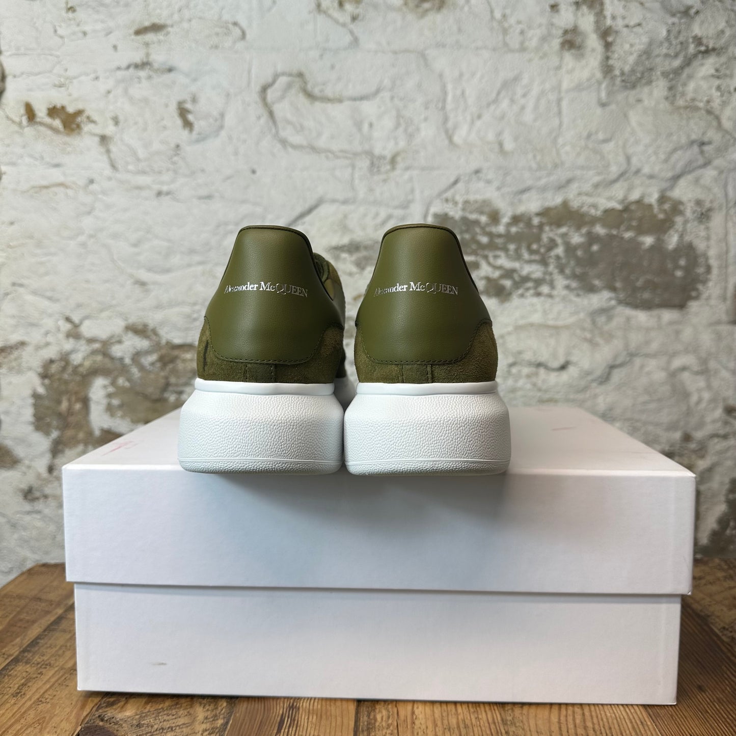 Alexander Mcqueen Olive Suede White Sole Sneaker Sz 11 (44)