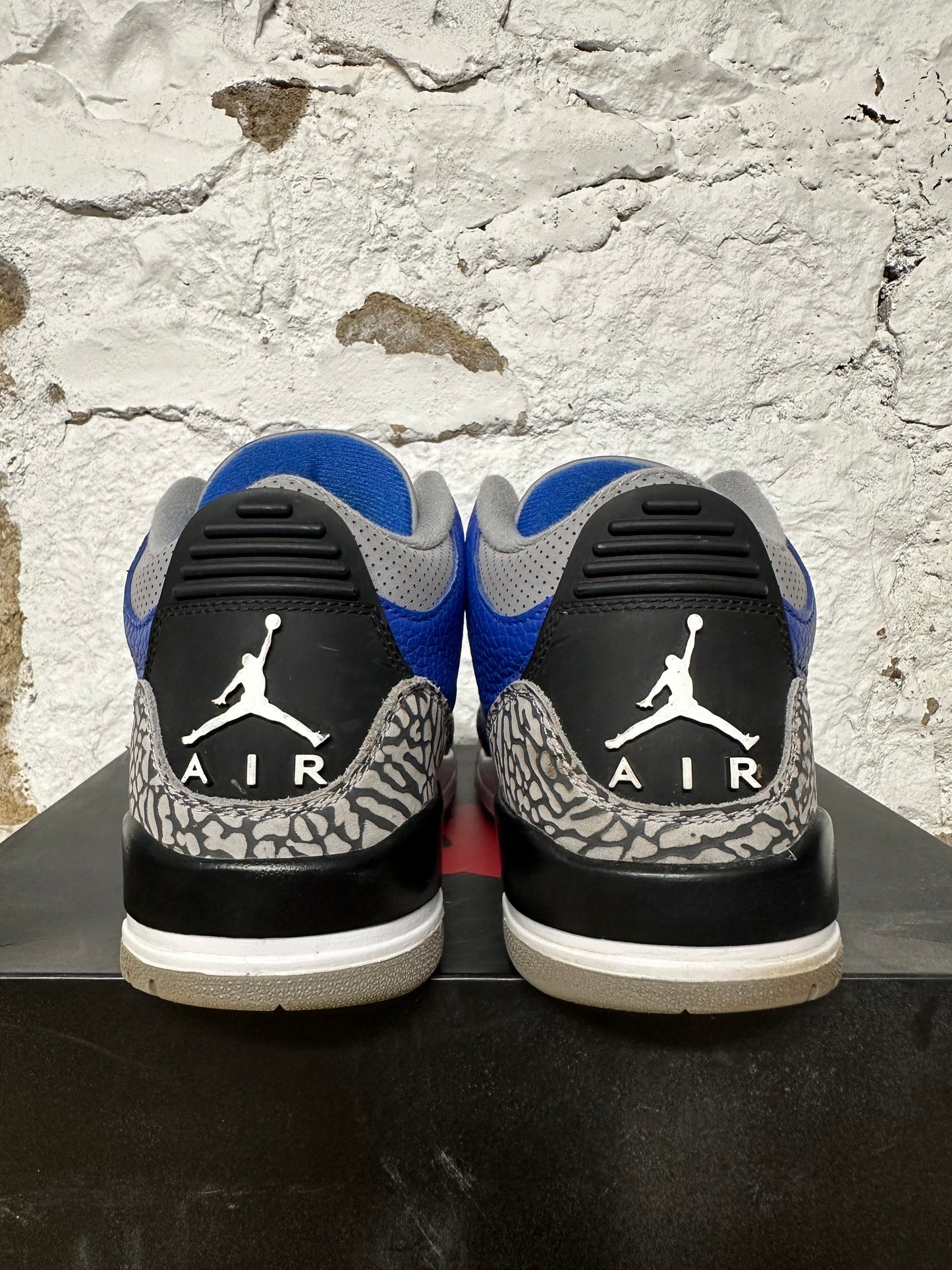 Air Jordan 3 Varsity Royal Cement Sz 8