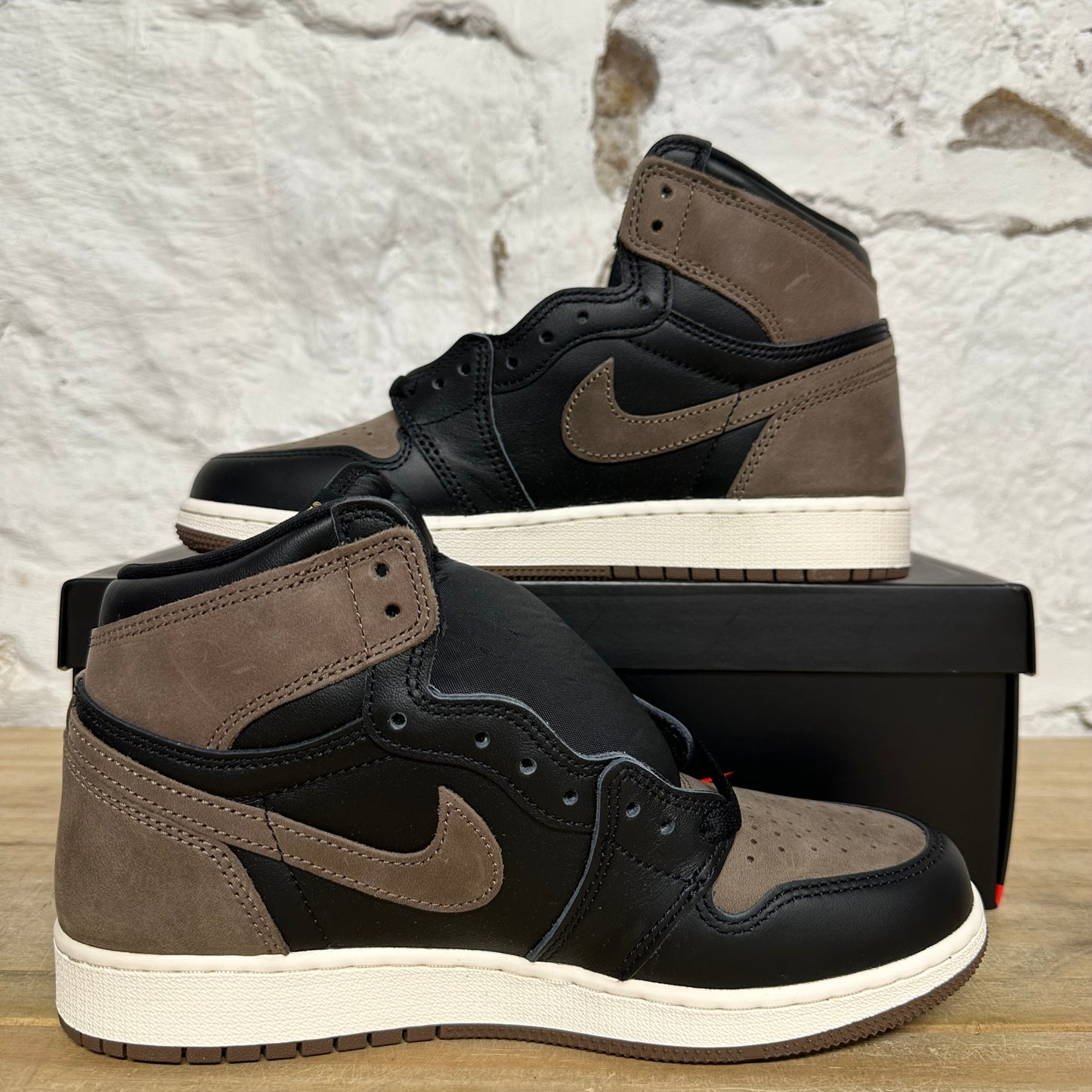 Air Jordan 1 High Palomino Sz 6Y DS