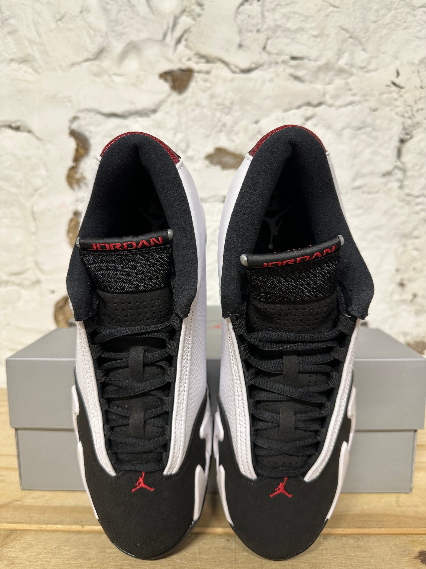 Air Jordan 14 Black Toe Sz 9.5 DS