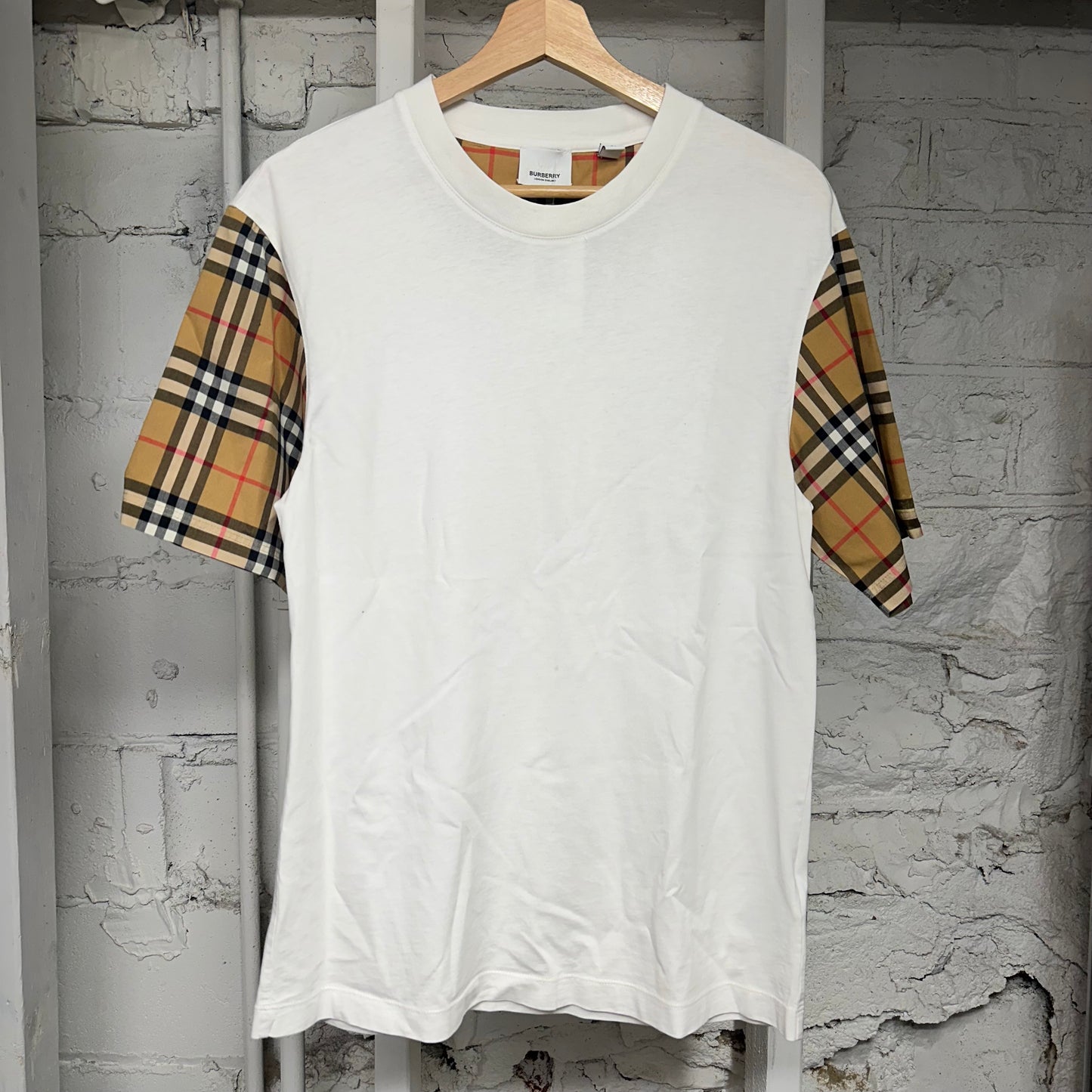 Burberry Plaid Sleeve White T-Shirt Sz XS
