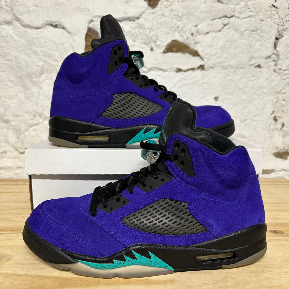 Air Jordan 5 Alternate Grape Sz 12