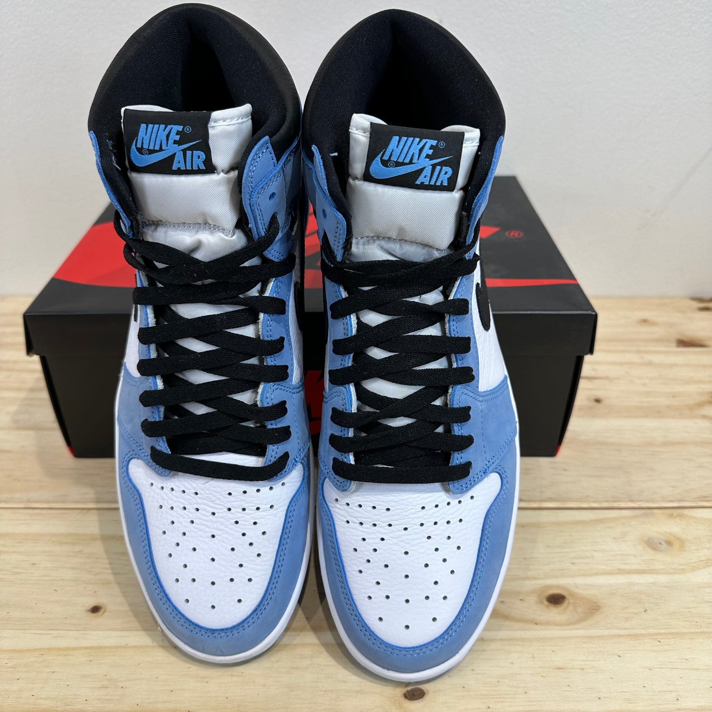 Air Jordan 1 University Blue Sz 13