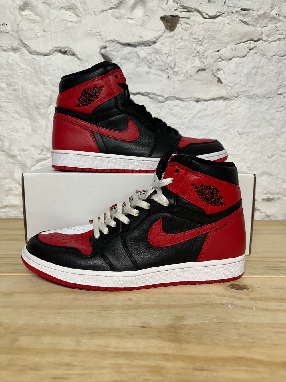 Air Jordan 1 High Homage to Home (Numbered) Sz 11