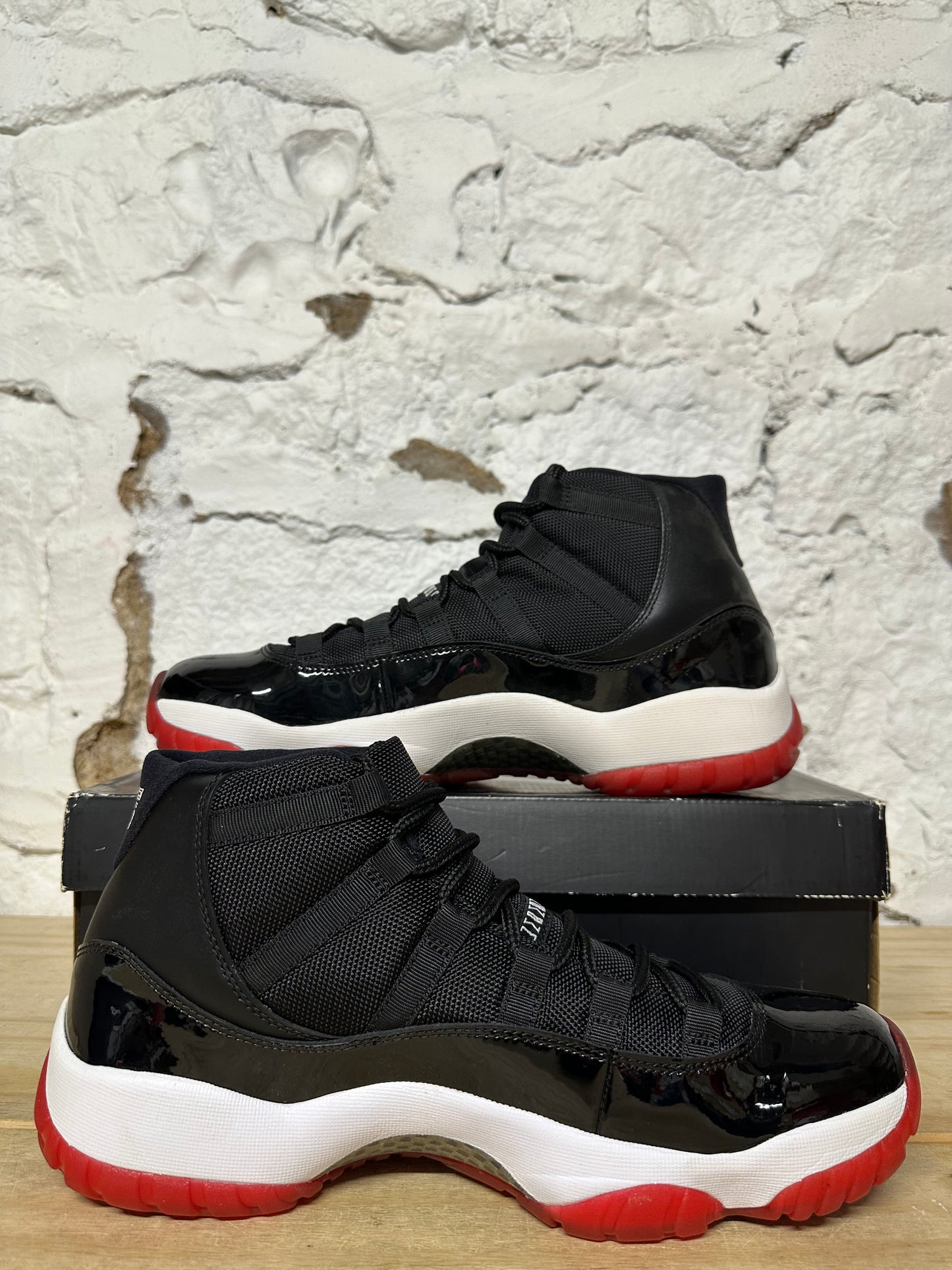 Air Jordan 11 Bred (2012) Sz 11.5 DS