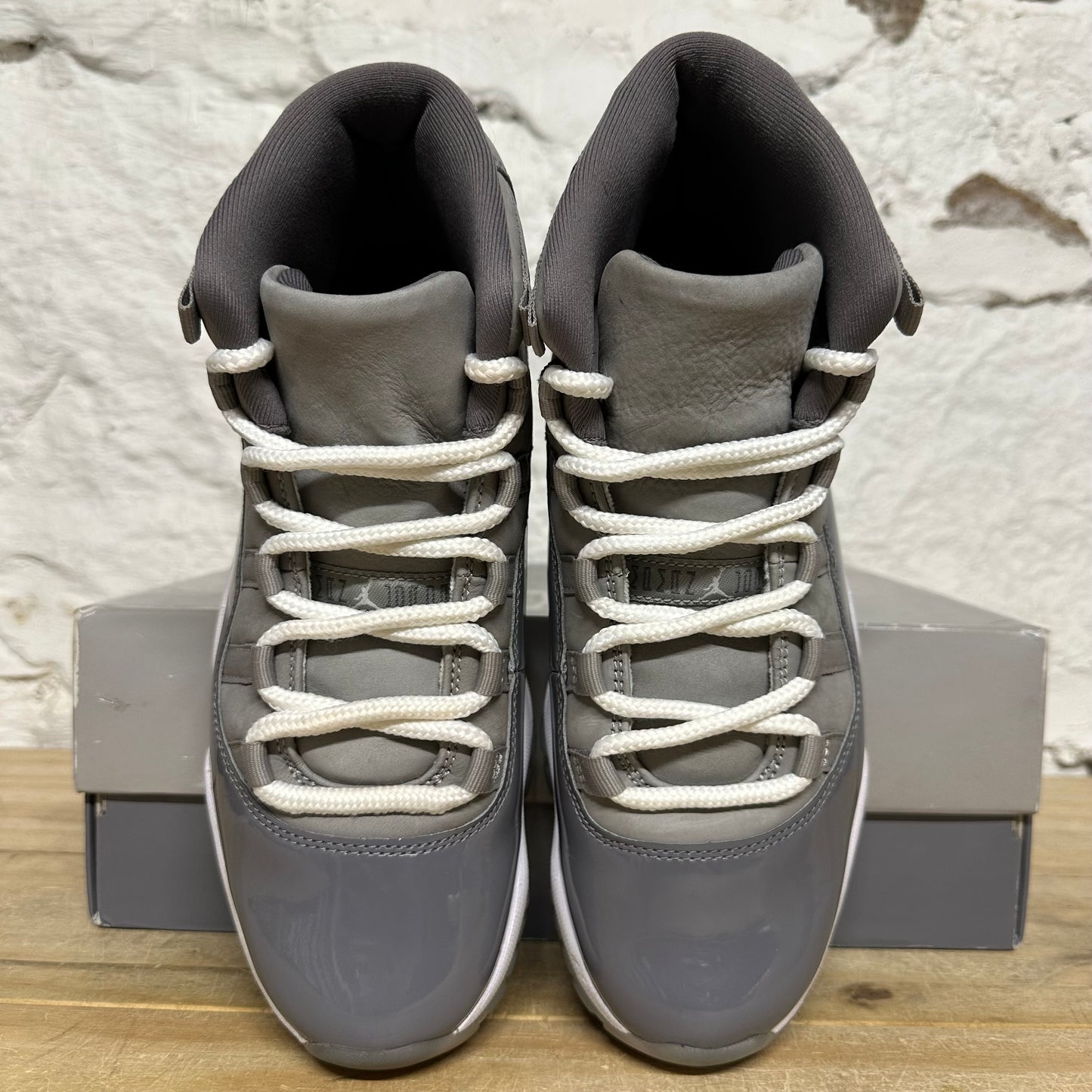 Air Jordan 11 High Cool Grey Sz 8