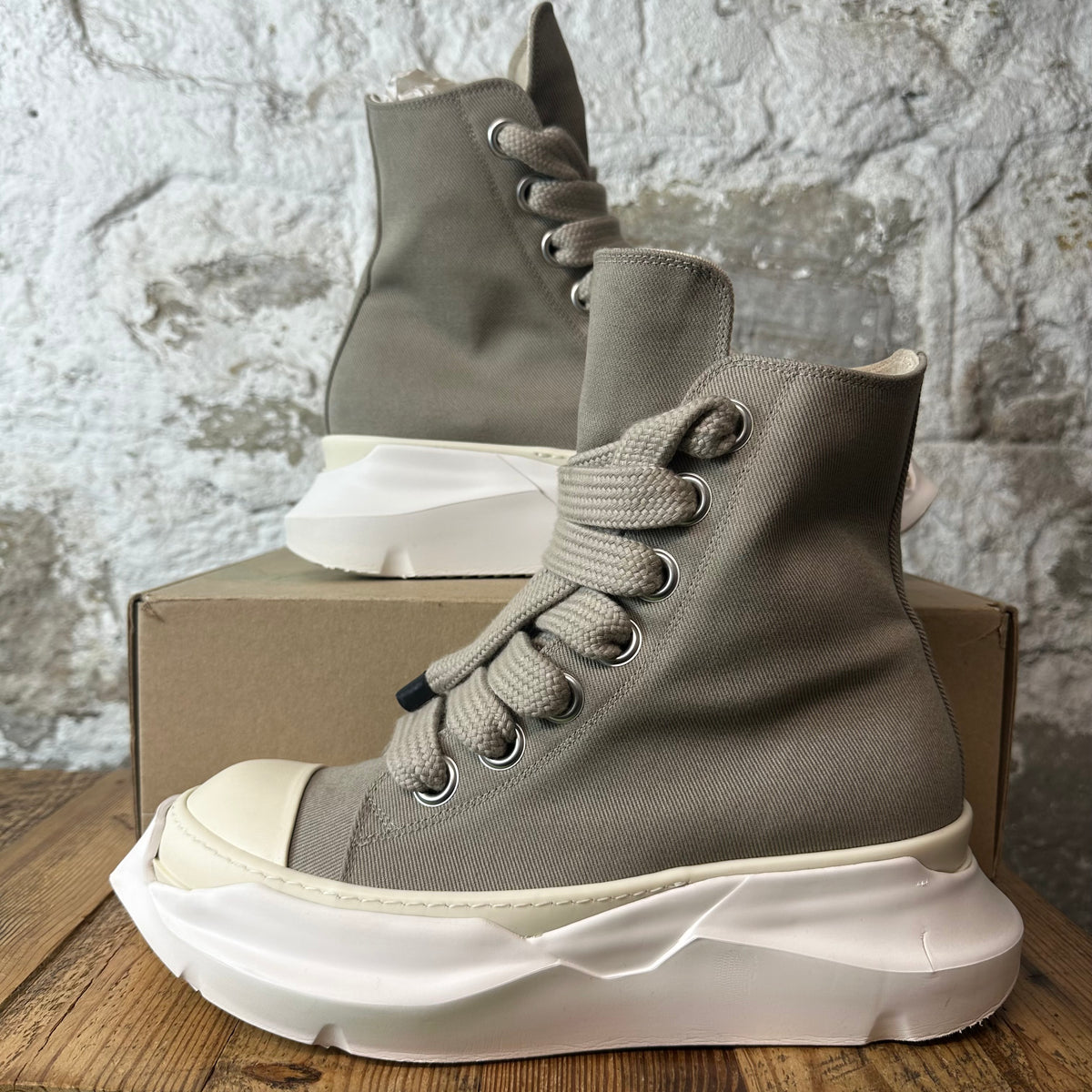 Rick Owens Jumbo Lace Abstract Dirty Pearl Milk Sneaker Sz 12 (45)