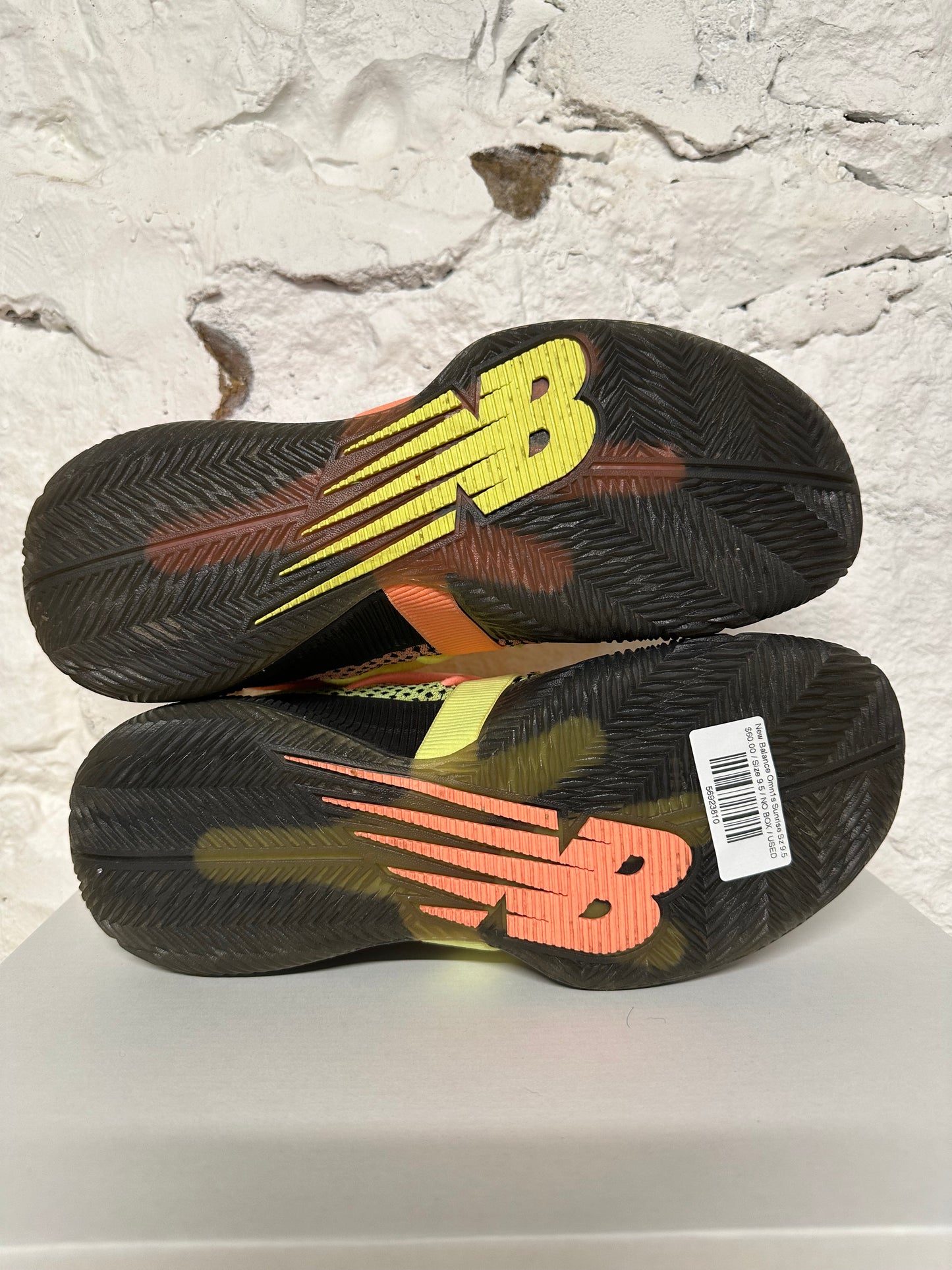 New Balance Omn1s Sunrise Sz 9.5