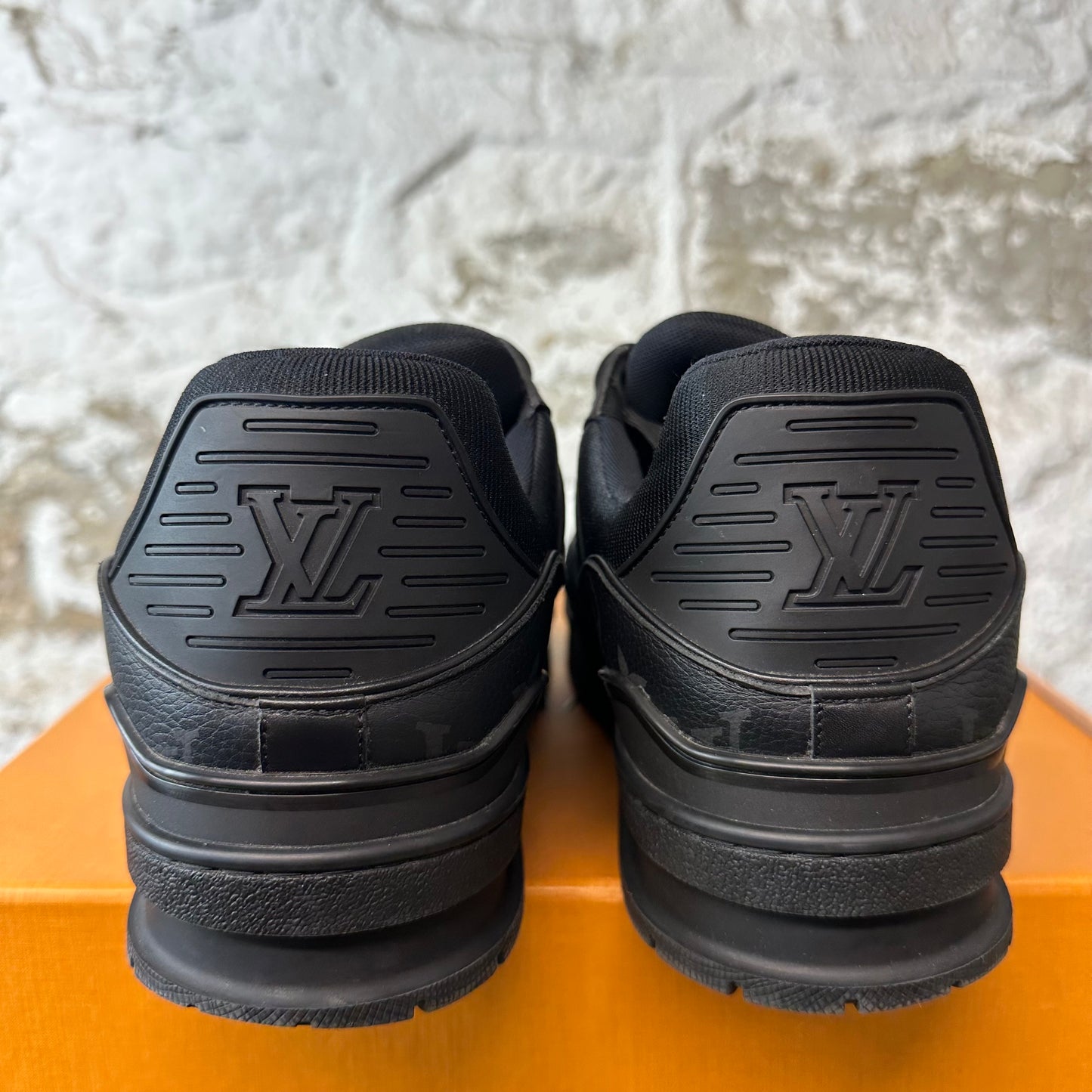 Louis Vuitton Black Monogram Trainer Sneaker Sz 13.5 (12LV)