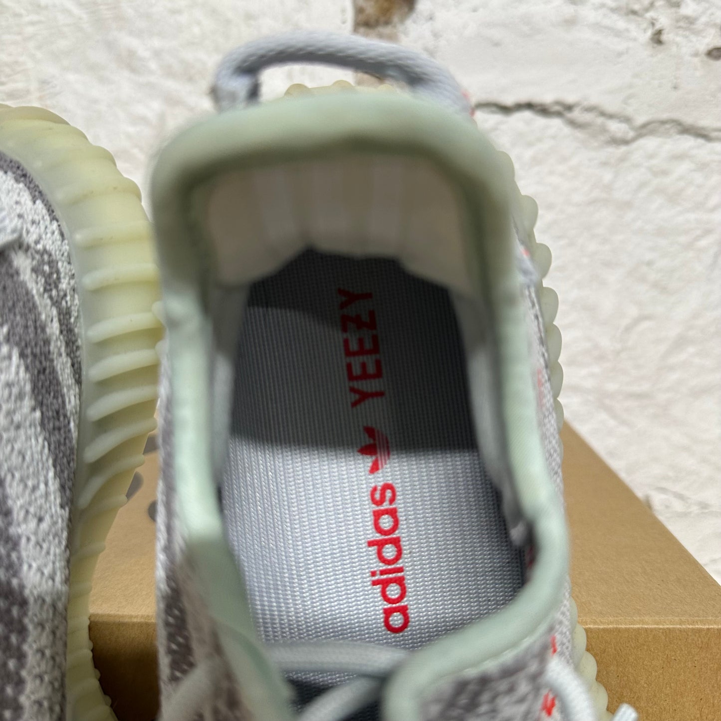 Yeezy 350 V2 Blue Tint Sz 5.5