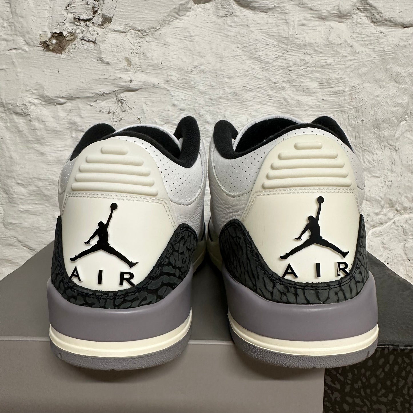 Air Jordan 3 Cement Grey Sz 10.5 DS