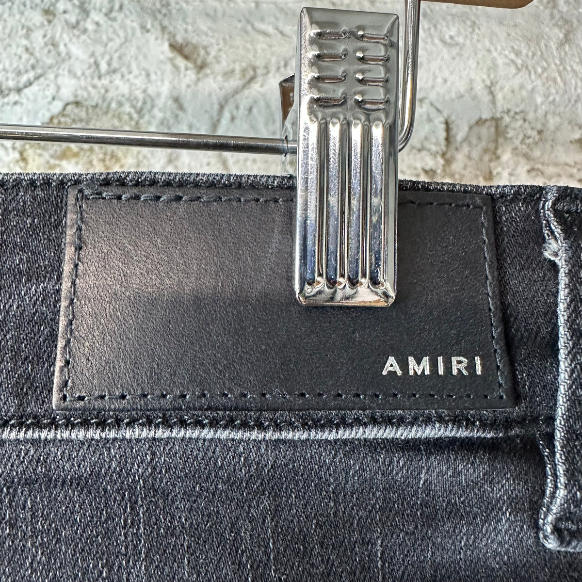 Amiri Knee Rip Faded Black Denim Jeans Sz 33