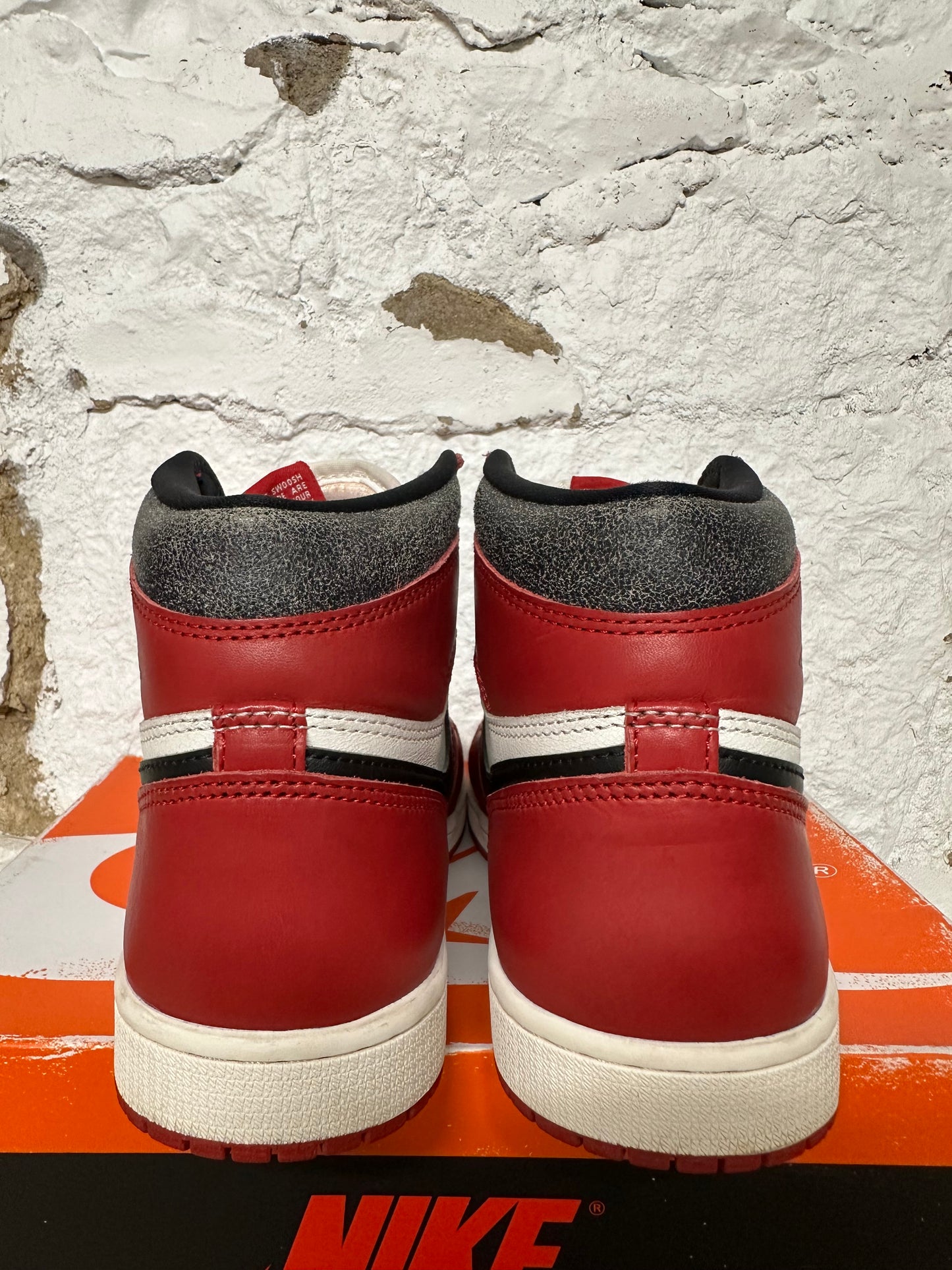 Air Jordan 1 Lost And Found Sz 8