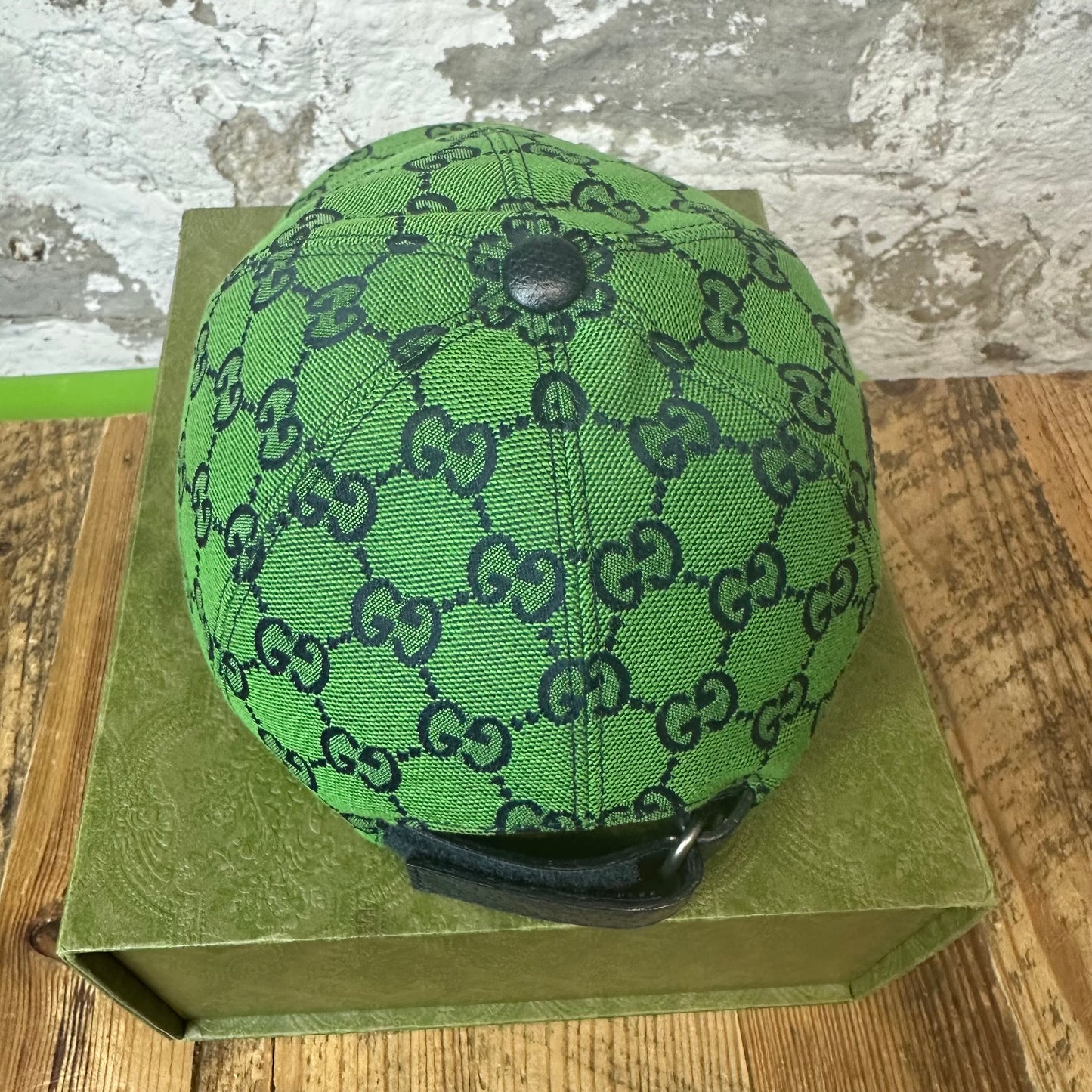 Gucci Black GG Monogram Green Hat Sz M W/ Box