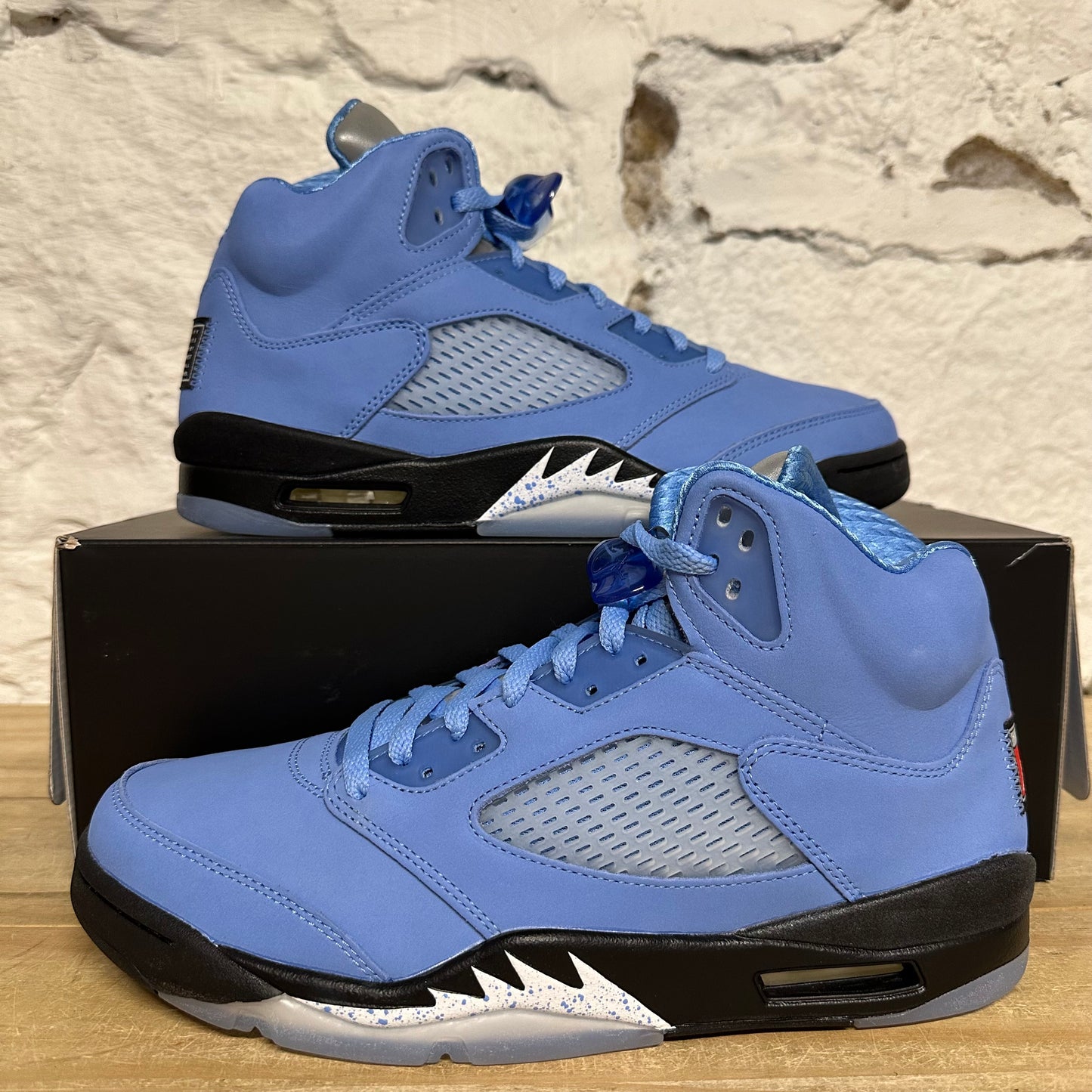 Air Jordan 5 University Blue Sz 10.5 DS