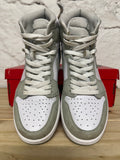 Air Jordan 1 High Seafoam Sz 7.5 (9W)