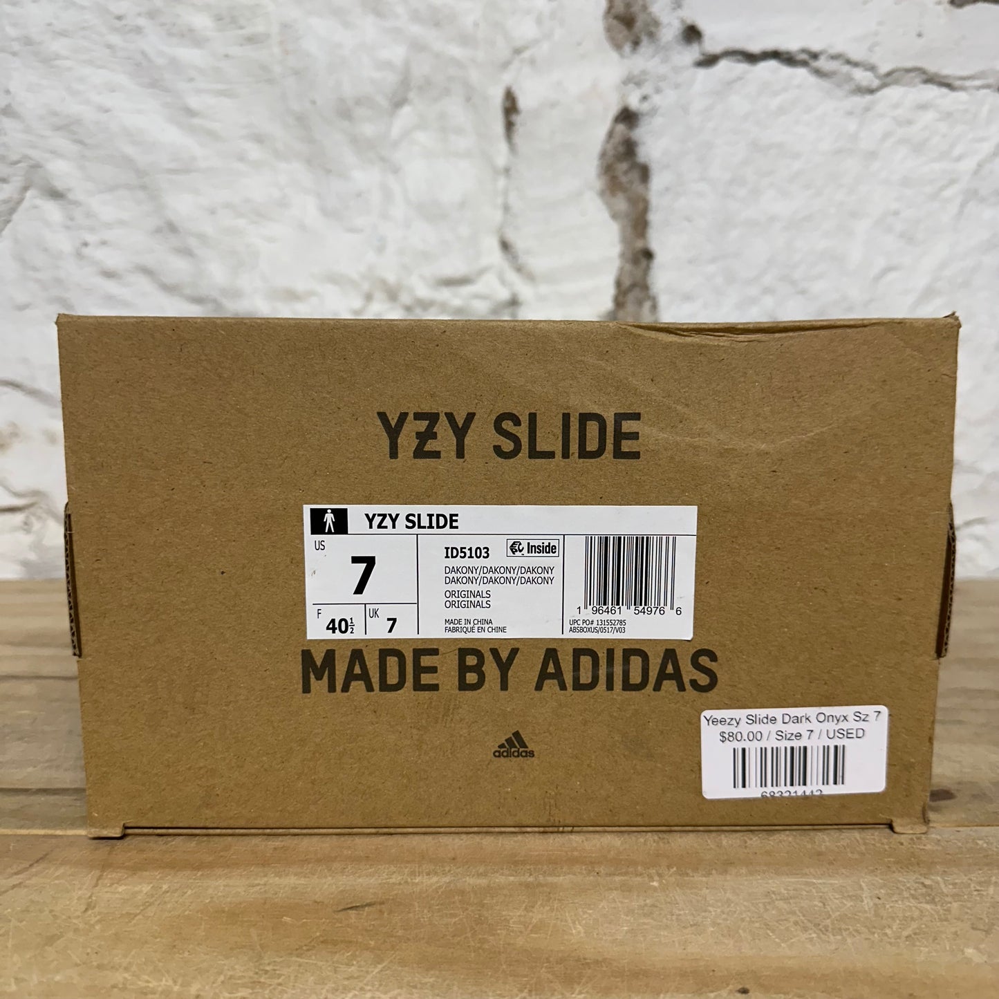 Yeezy Slide Dark Onyx Sz 7