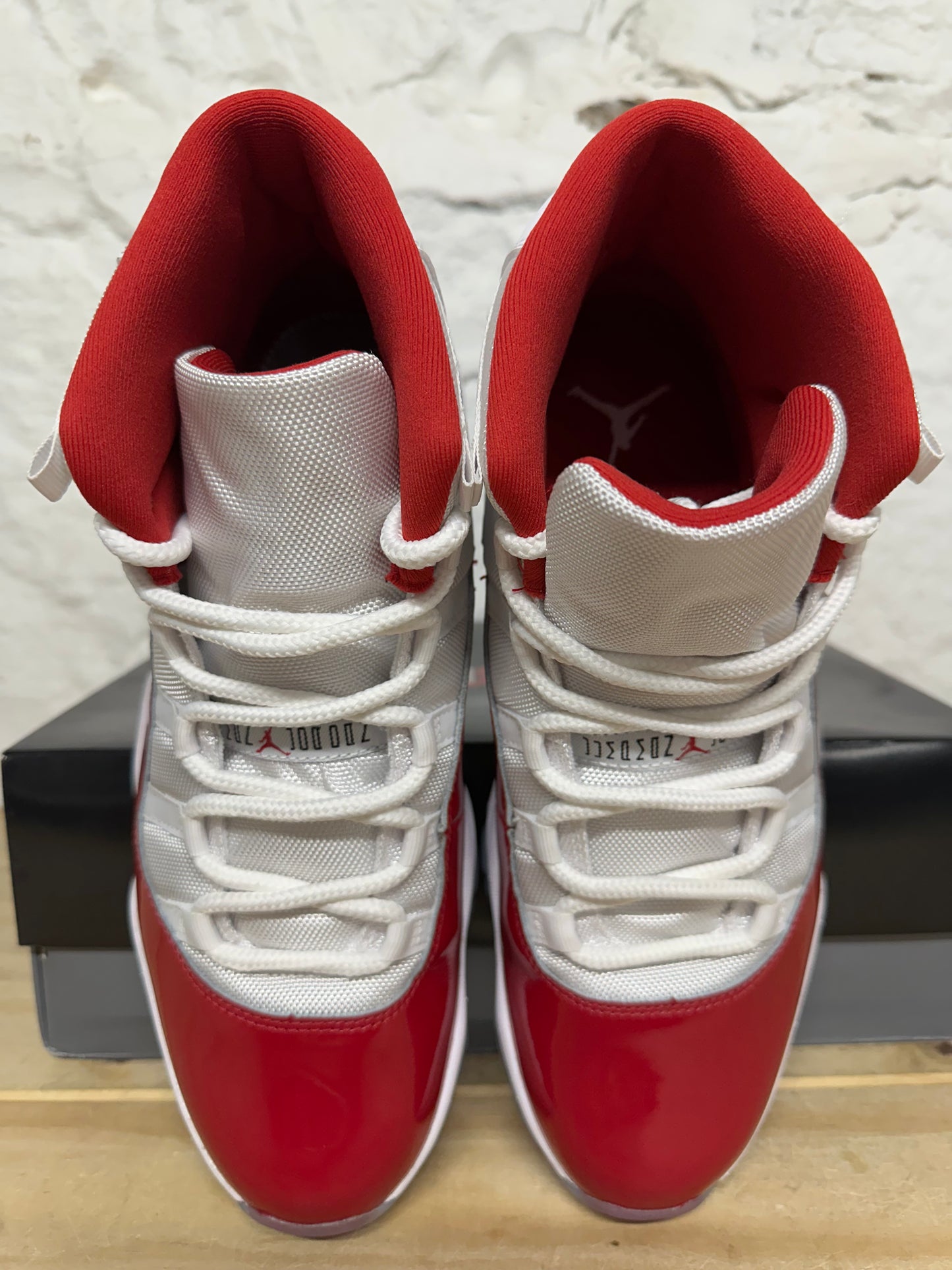 Air Jordan 11 High Cherry Sz 12