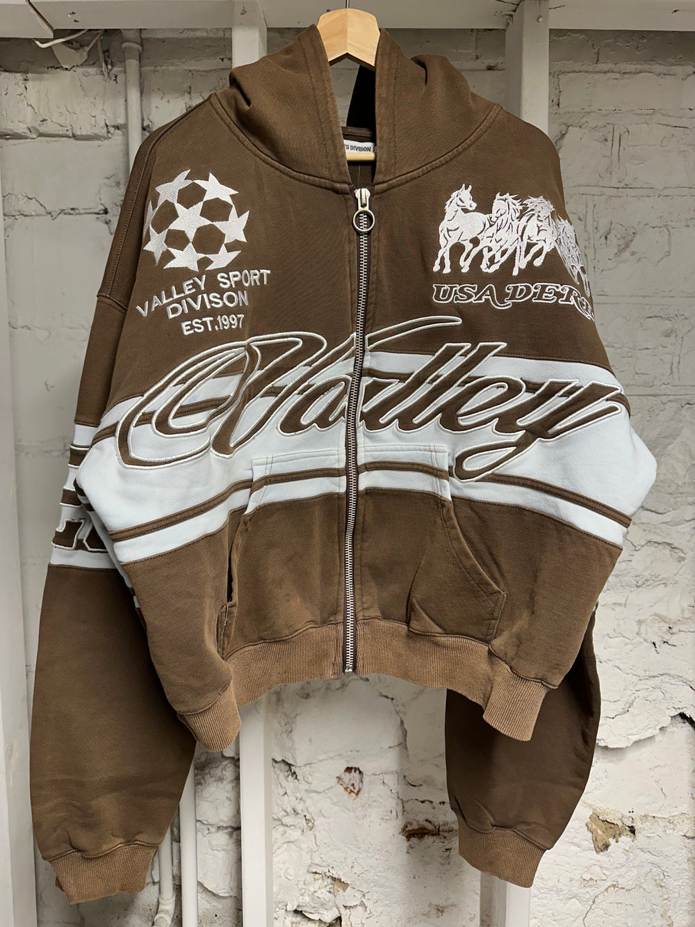 Vale Valley Sport Division Brown Hoodie Sz L