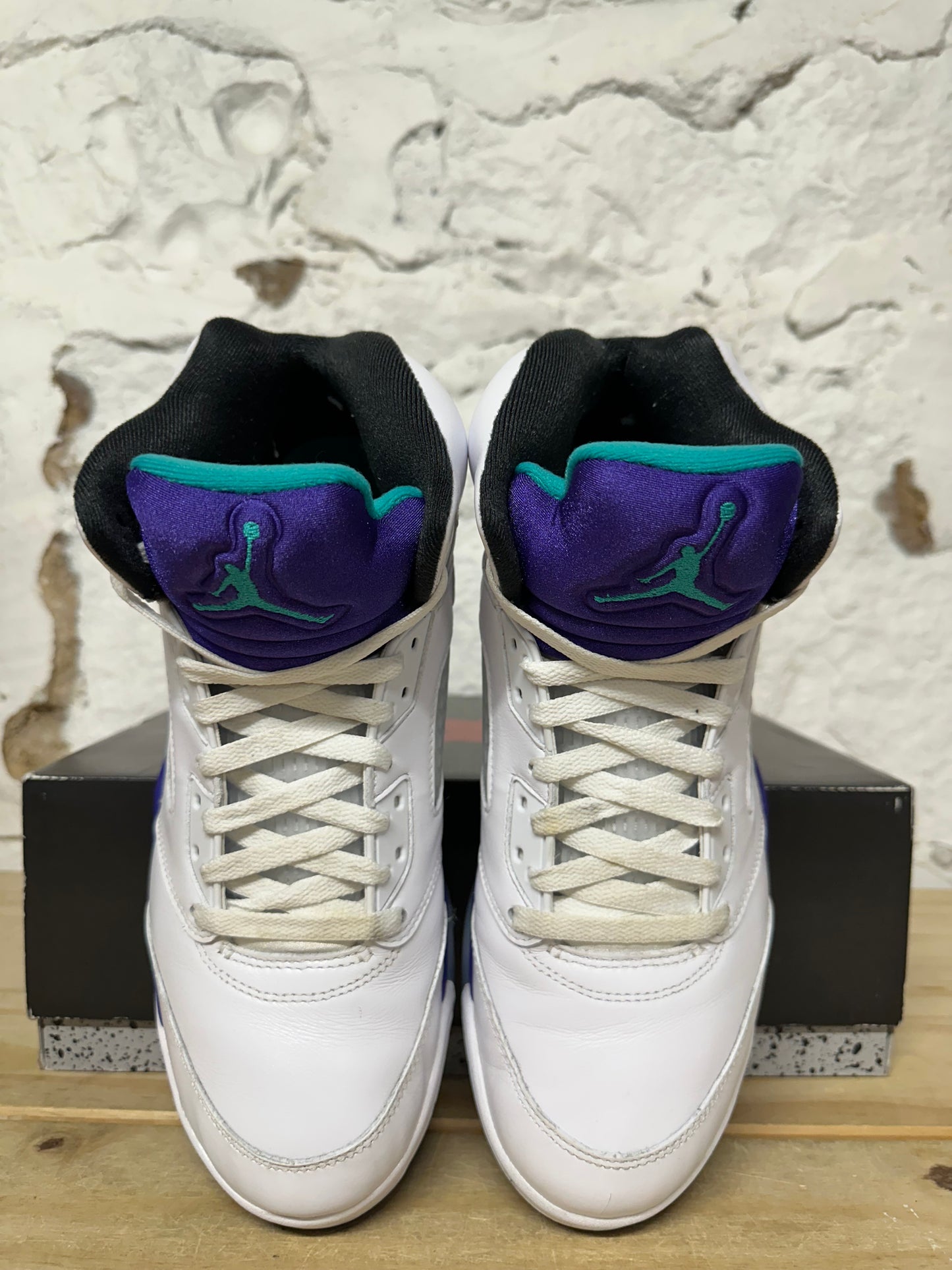 Air Jordan 5 Grape Sz 10.5