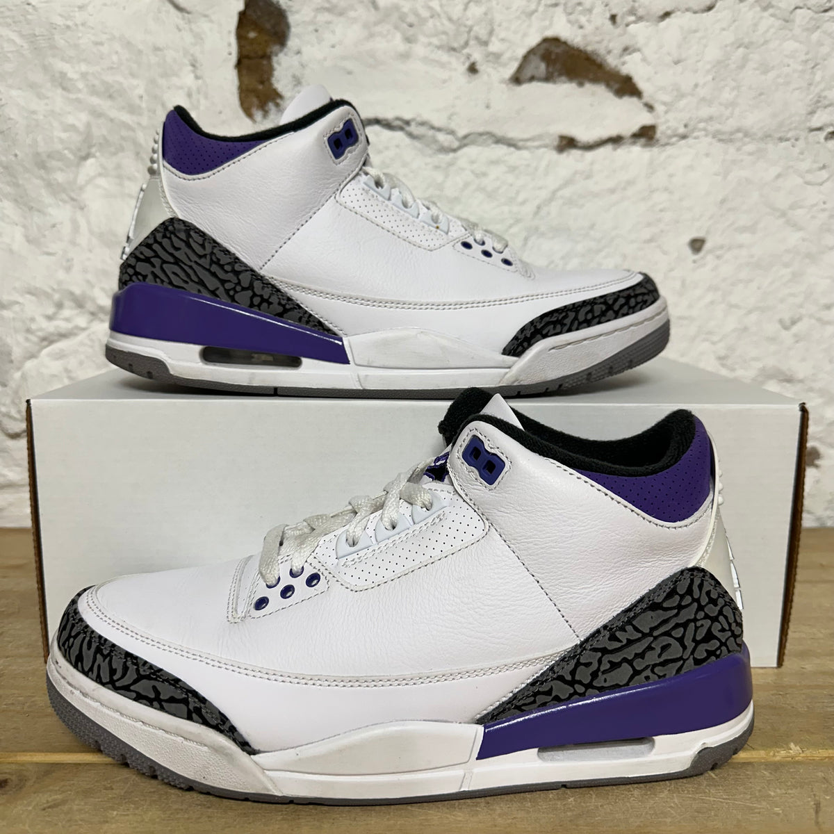 Air Jordan 3 Dark Iris Sz 8.5