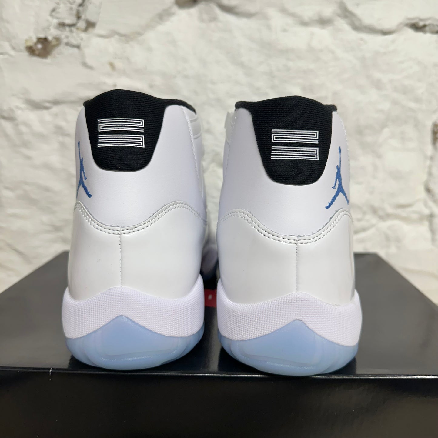 Air Jordan 11 High Legend Blue Sz 10.5 DS