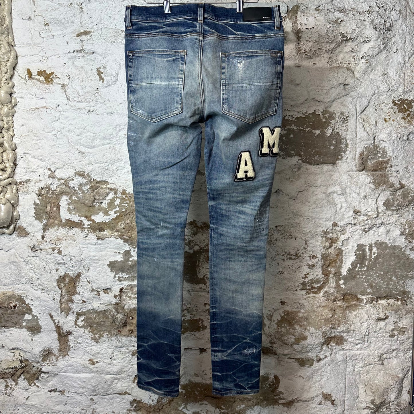 Amiri Felt Spellout Distressed Blue Denim Jeans Sz 34