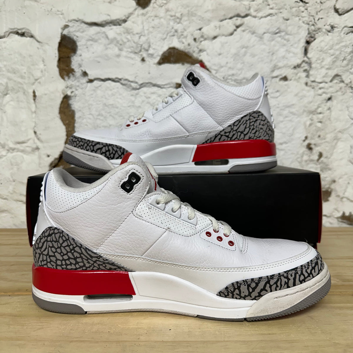 Air Jordan 3 Hall of Fame Sz 11