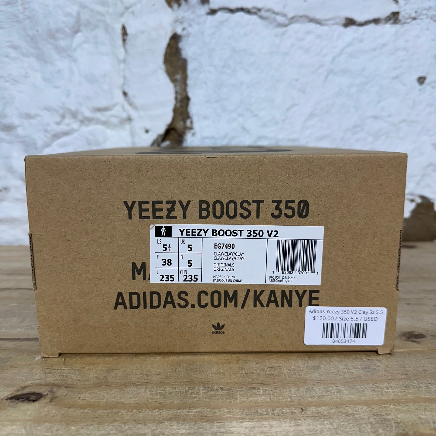 Yeezy 350 V2 Clay Sz 5.5