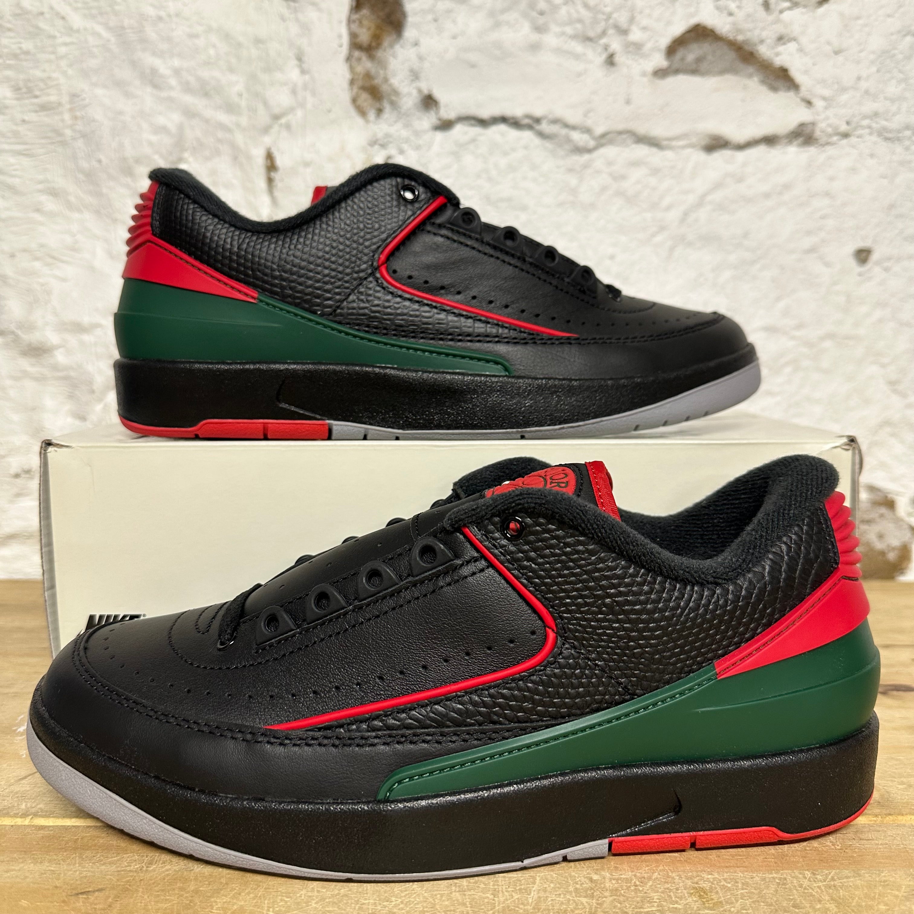 Air Jordan 2 Low Christmas Sz 8 DS