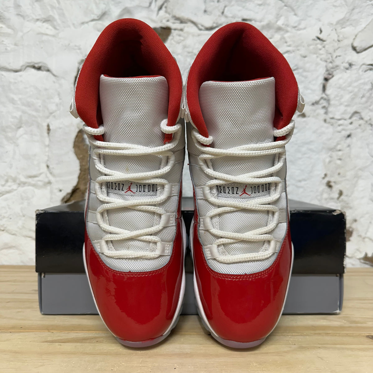 Air Jordan 11 High Cherry (2022) Sz 10.5
