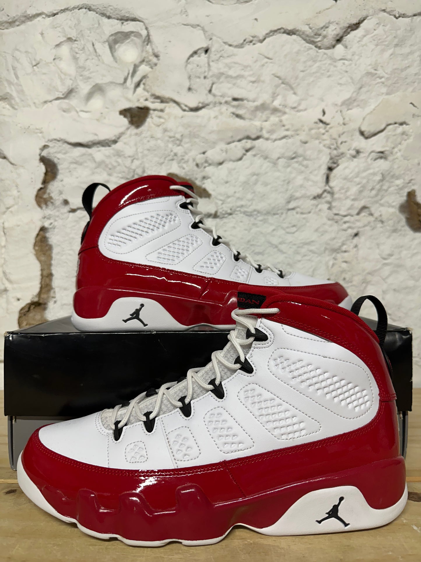 Air Jordan 9 Gym Red Sz 10.5 DS