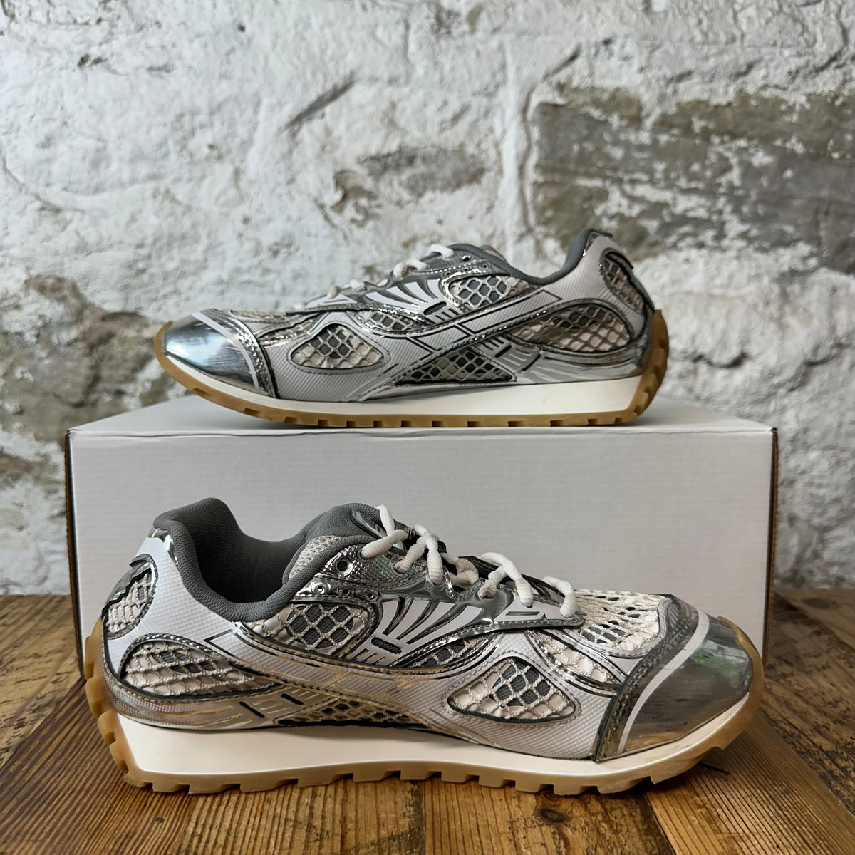 Bottega Veneta Silver White Orbit Sneaker Sz 7 (40)