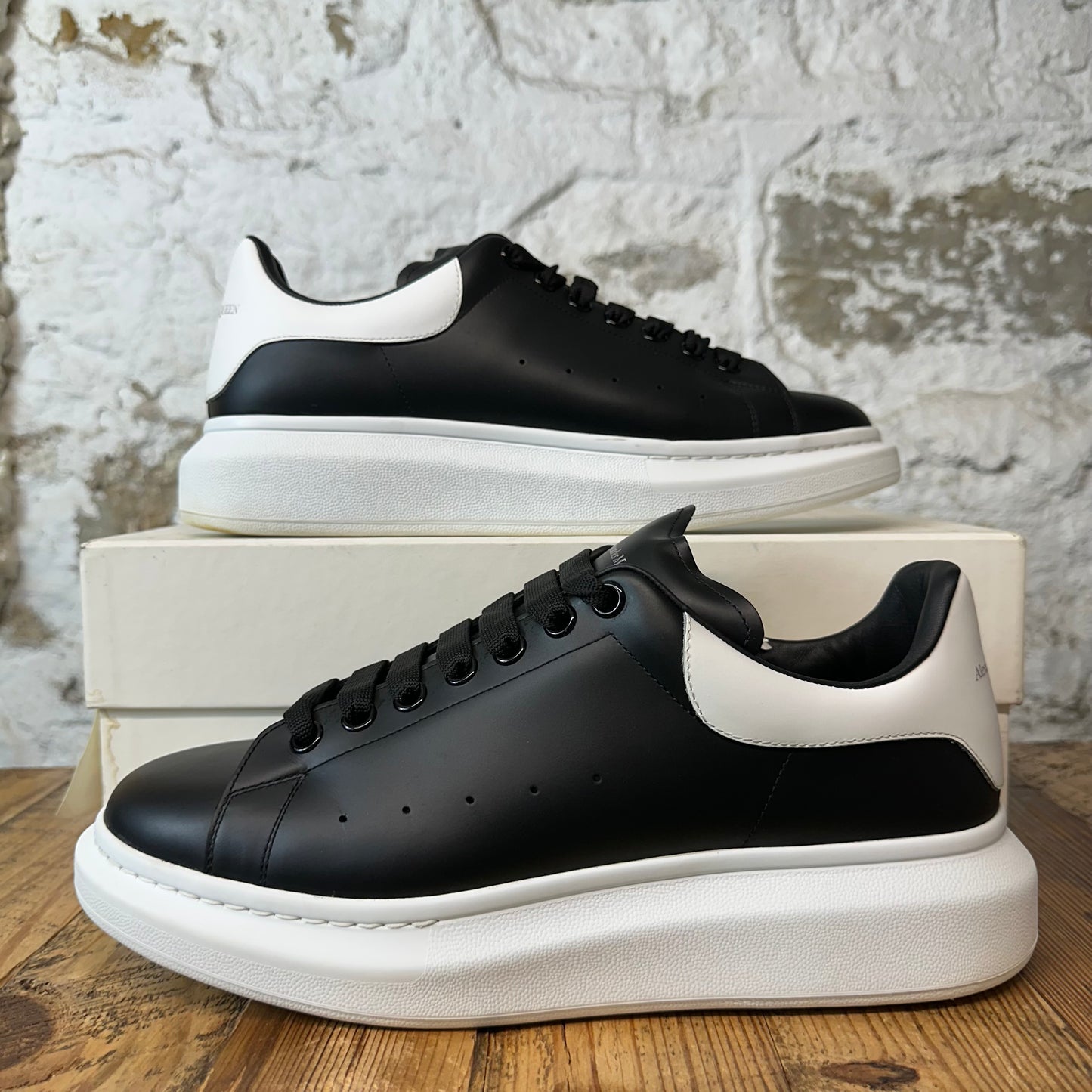 Alexander McQueen White Tab Black White Sneaker Sz 11 (44)
