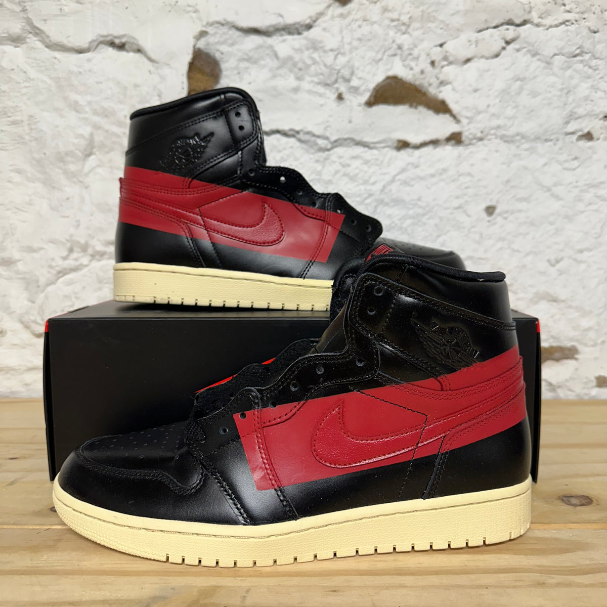Air Jordan 1 High OG Defiant Couture Sz 10 DS