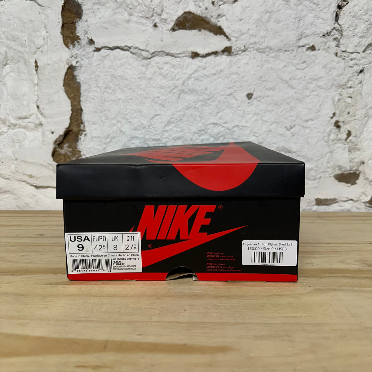 Air Jordan 1 High Flyknit Bred Sz 9