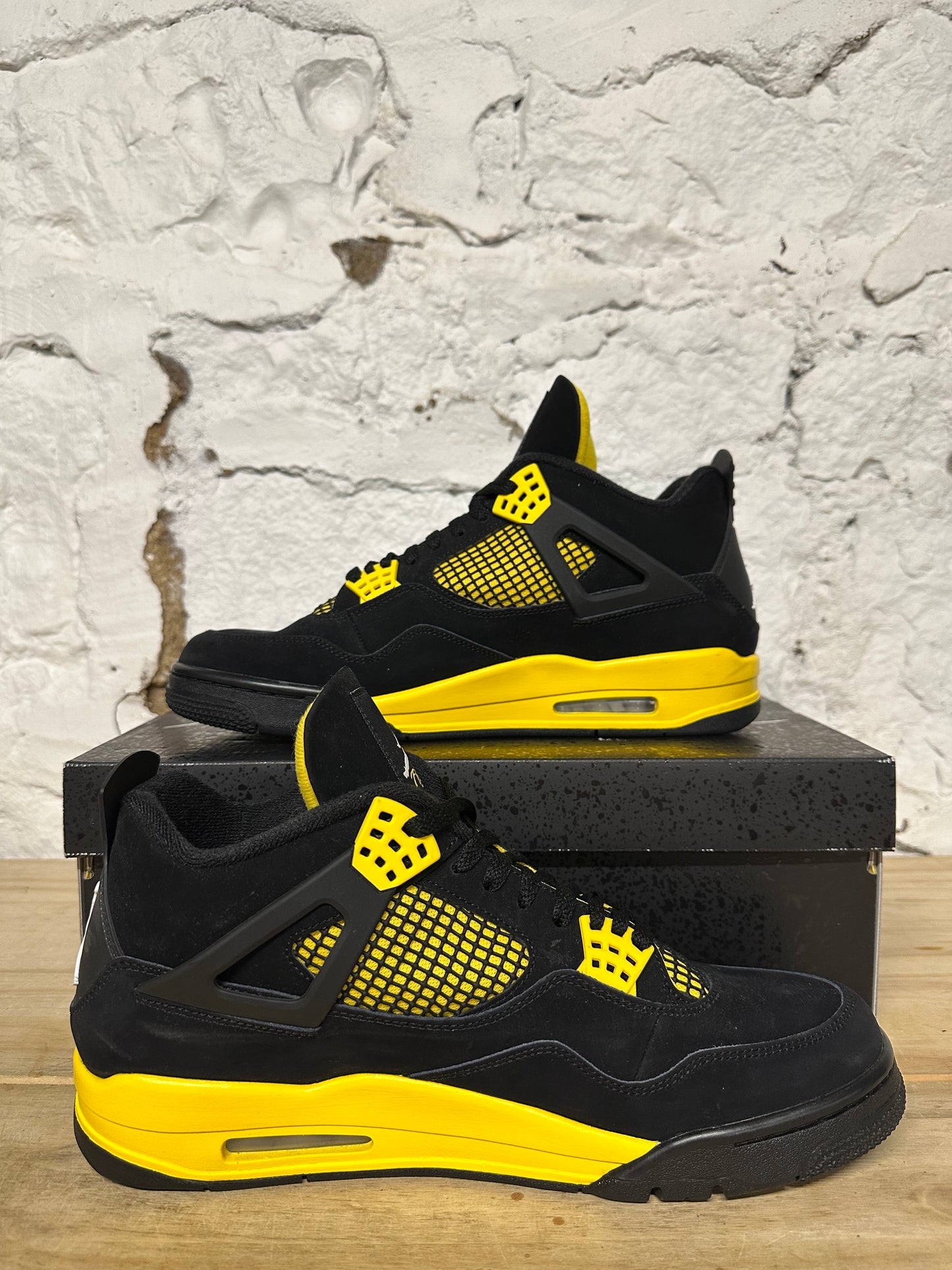 Air Jordan 4 Thunder Sz 12