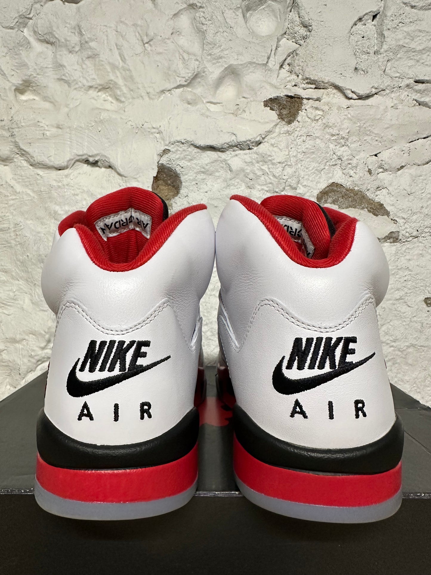 Air Jordan 5 Fire Red Black Tongue (2025) Sz 11.5
