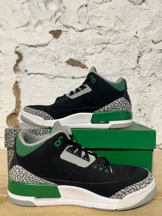 Air Jordan 3 Pine Green Sz 8