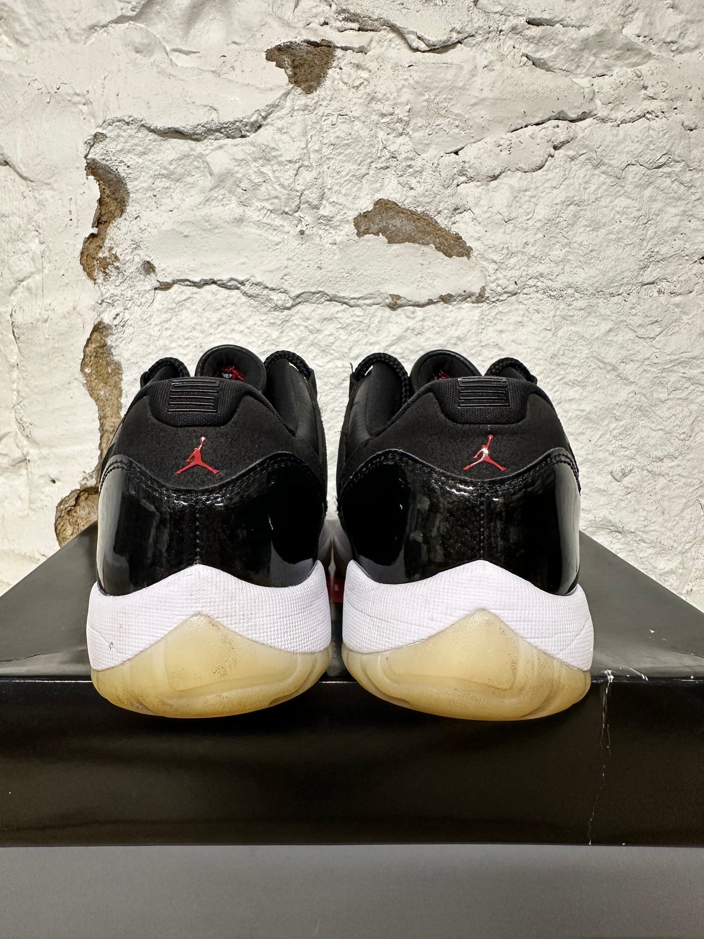 Air Jordan 11 Low 72-10 Sz 10.5
