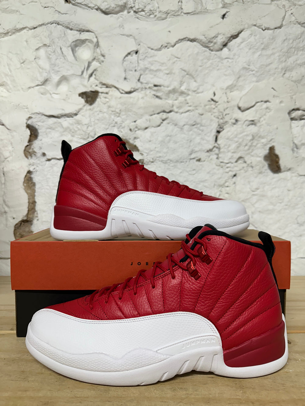Air Jordan 12 Gym Red Sz 12 DS