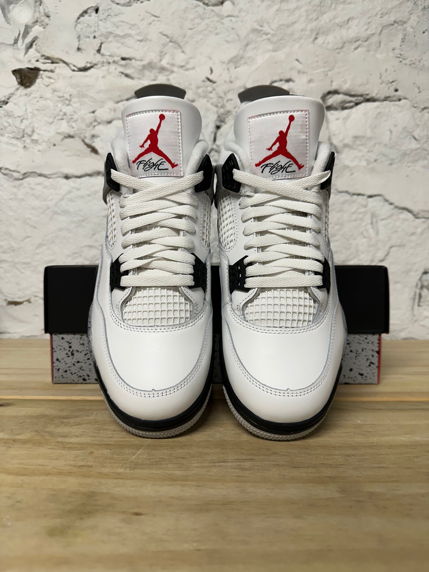 Air Jordan 4 White Cement (2025) Sz 10 DS