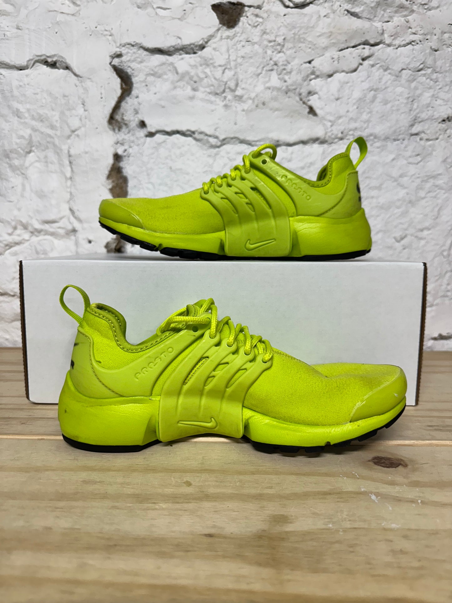 Nike Presto Tennis Ball Sz 5.5 (7W)