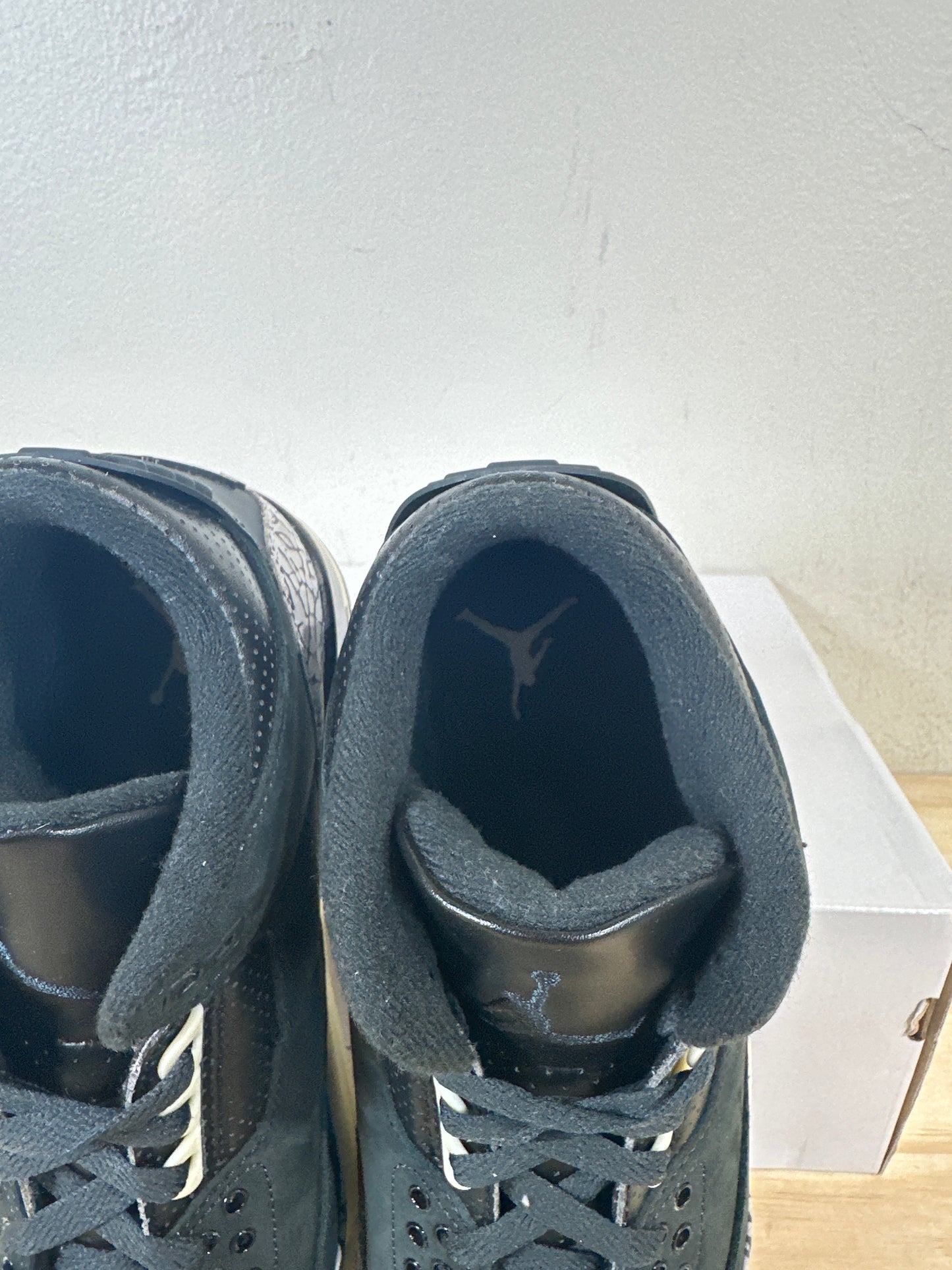 Air Jordan 3 Off Noir Sz 7 (8.5W)