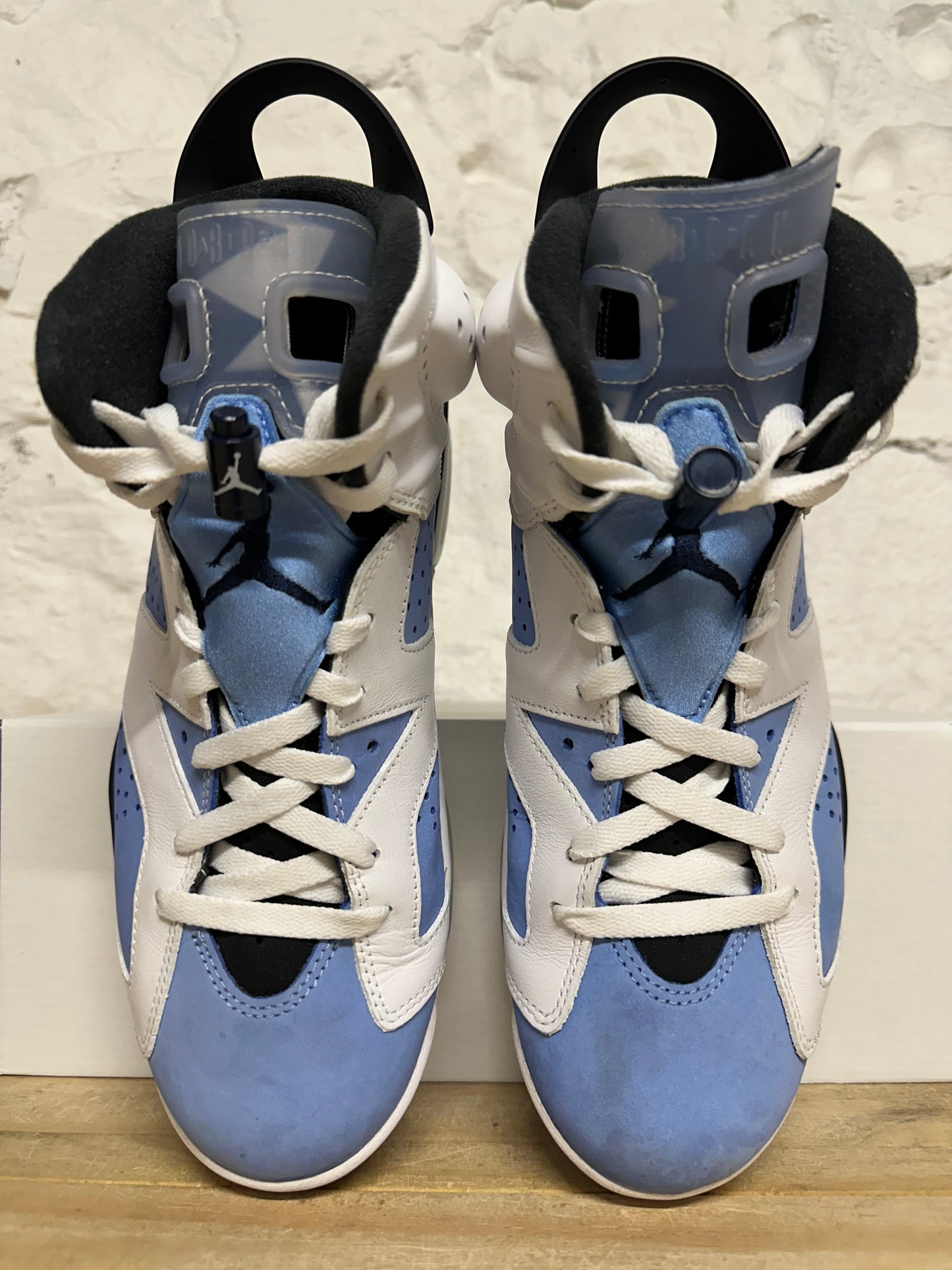 Air Jordan 6 UNC White Sz 9.5