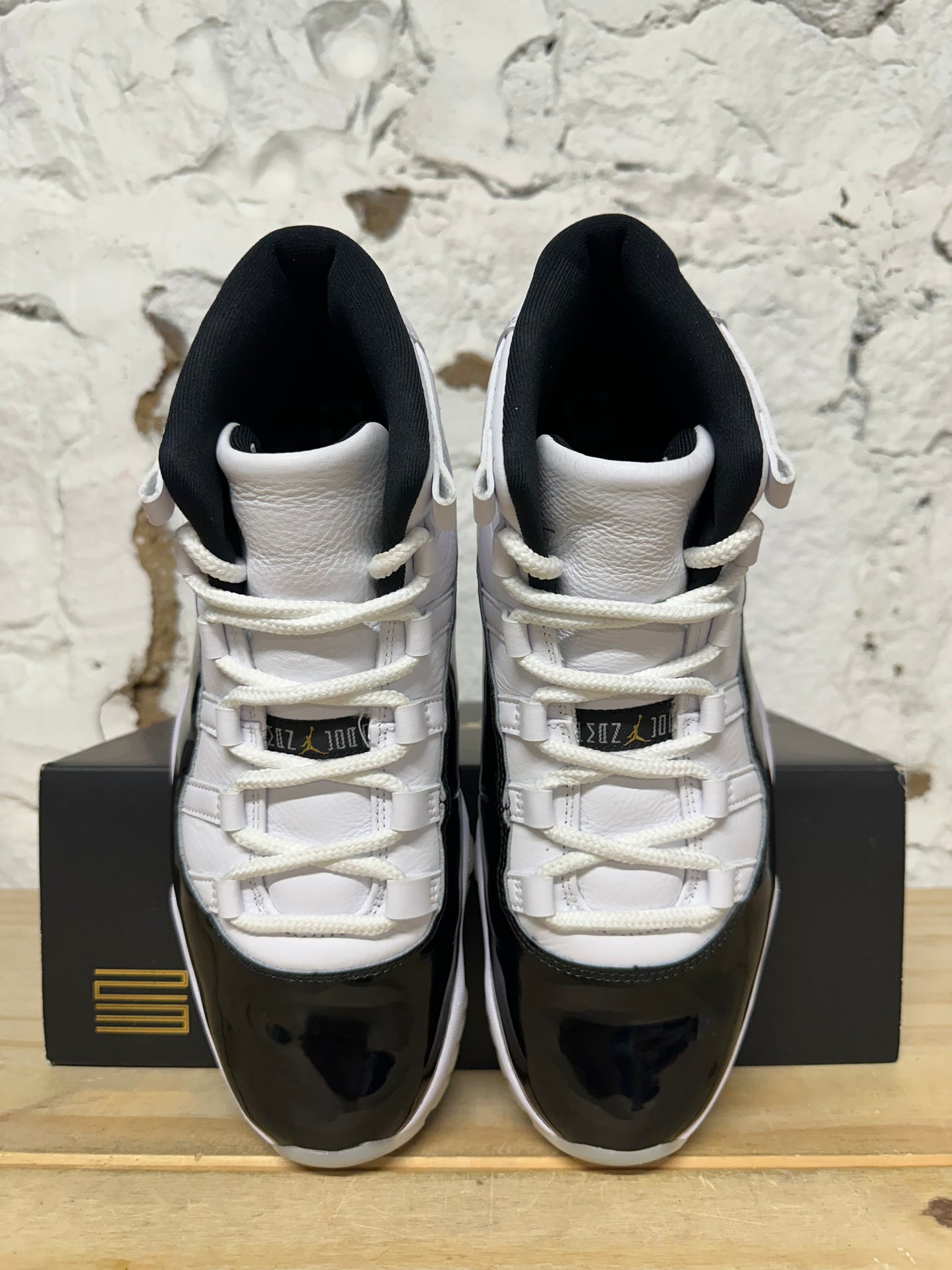 Air Jordan 11 Gratitude 9