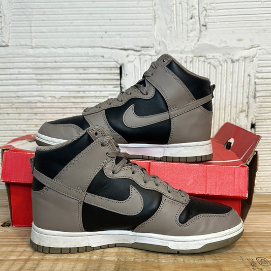 Nike Dunk High Moon Fossil Sz 6.5 (8W)