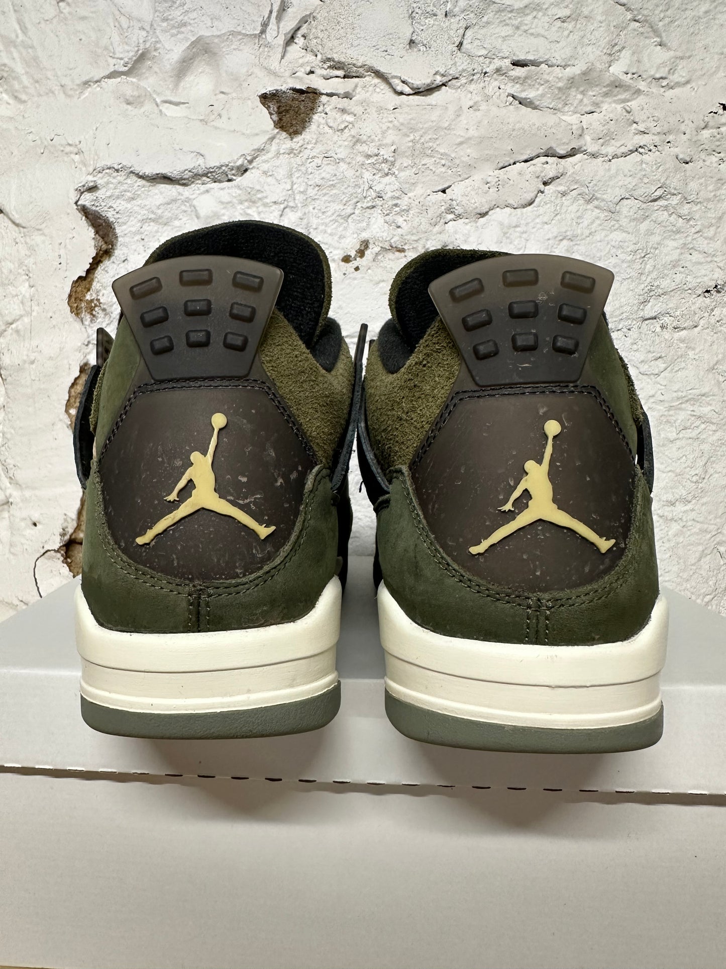 Air Jordan 4 Craft Olive Sz 11.5
