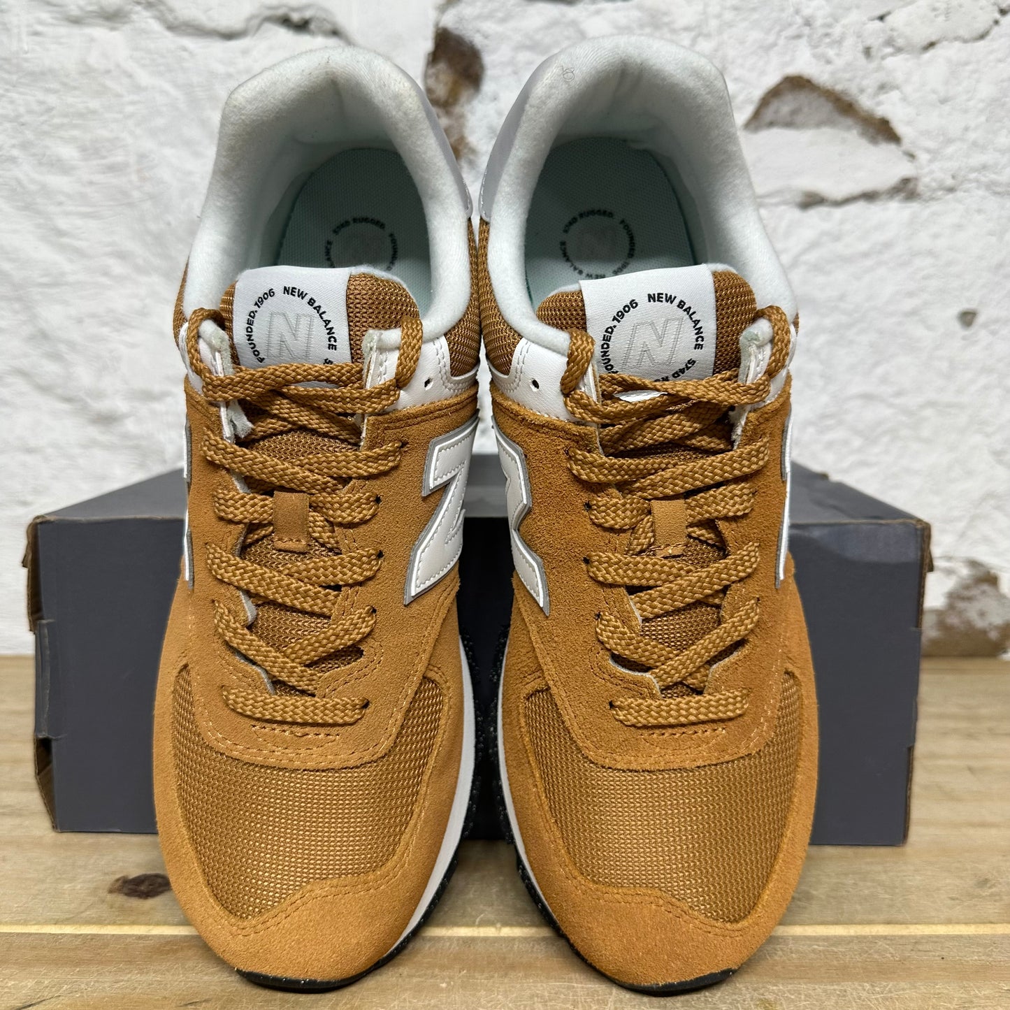 New Balance 574 Tan Sz 10.5